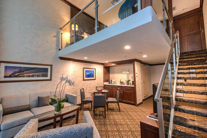 AQV American Duchess Loft Suite 3.jpeg